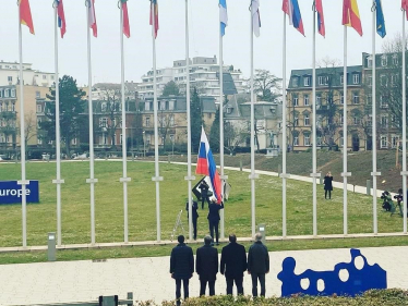Russian Flag removed